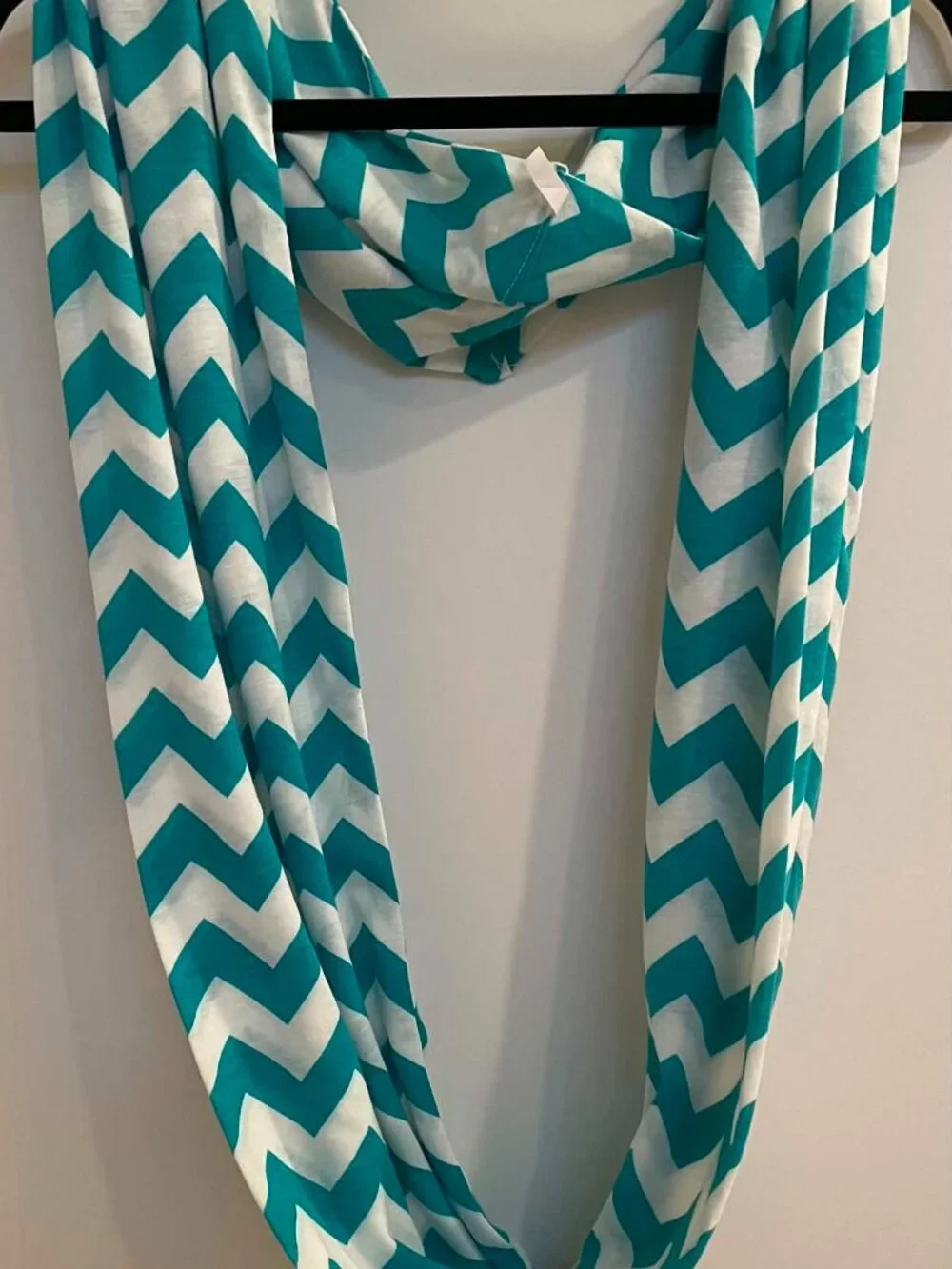 Women’s Chevron Teal Striped Scarf